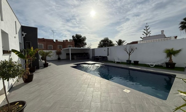 Återförsäljning - Fristående villa -
Ciudad Quesada - Rojales - Ciudad Quesada