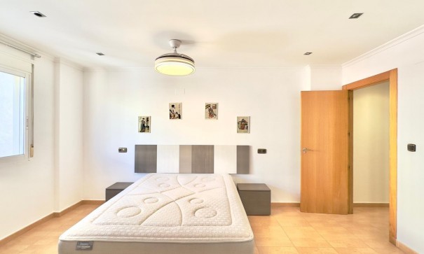 Sprzedaż - Apartament mieszkanie -
Torrevieja - Centro