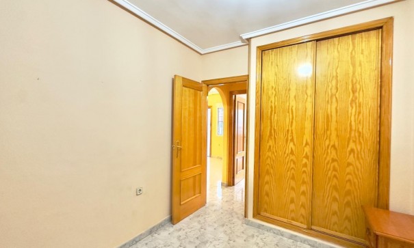 Sprzedaż - Apartament mieszkanie -
Torrevieja - La Mata pueblo