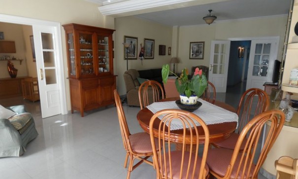 Sale - Detached Villa -
Almoradí