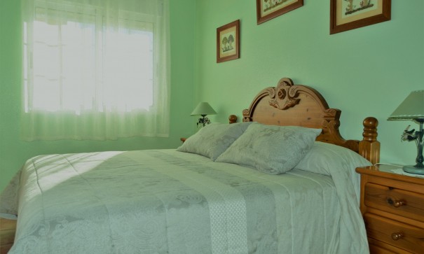 Venta - Chalet Independiente -
Los Montesinos