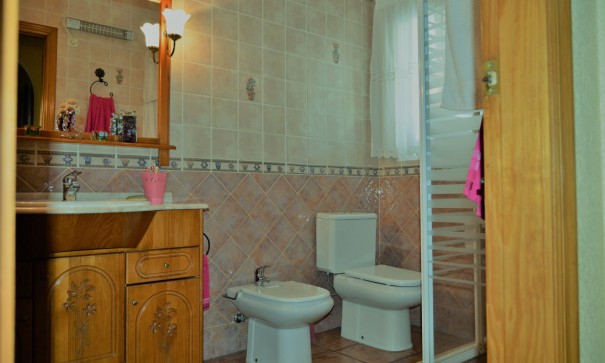 Venta - Chalet Independiente -
Los Montesinos