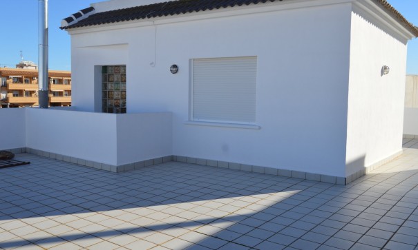 Venta - Chalet Independiente -
Los Montesinos