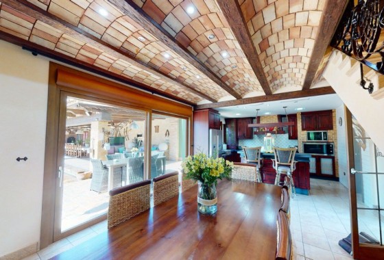 Herverkoop - Vrijstaande Villa -
Almoradí