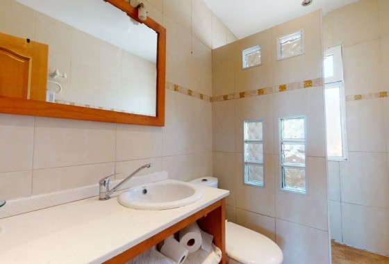 Sprzedaż - Willa wolnostojąca -
La Manga del Mar Menor - La Manga