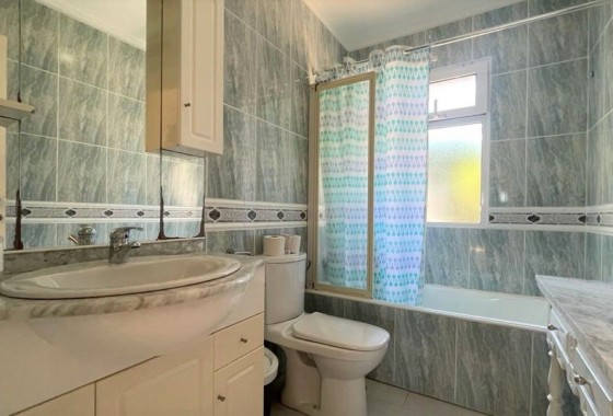 Sprzedaż - Willa wolnostojąca -
La Manga del Mar Menor - La Manga