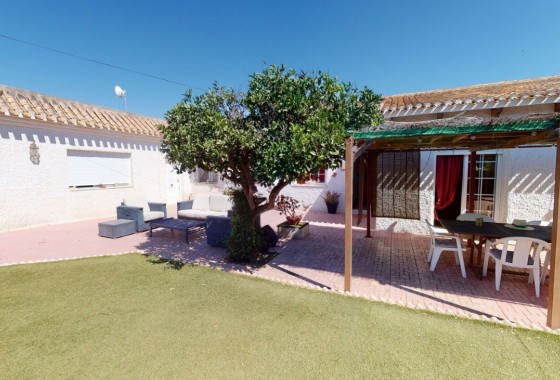 Sprzedaż - Willa wolnostojąca -
La Manga del Mar Menor - La Manga