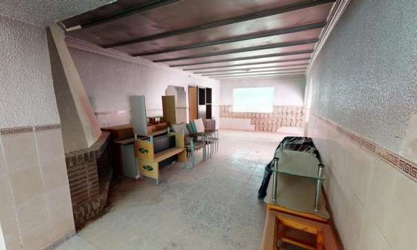 Venta - Casa de pueblo -
Albatera