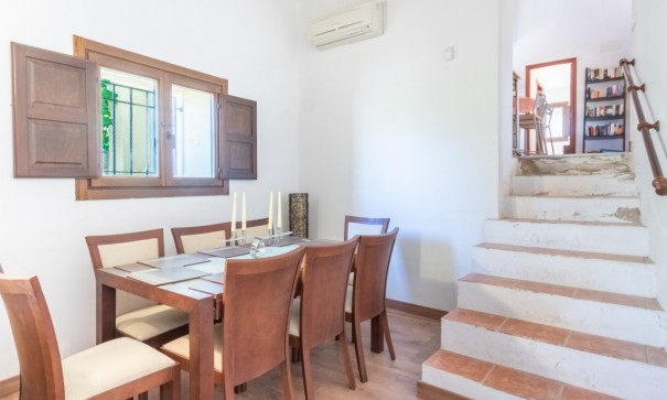 Sprzedaż - Willa wolnostojąca -
Ibi