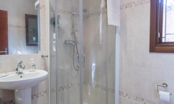 Sprzedaż - Willa wolnostojąca -
Ibi