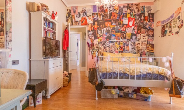 Återförsäljning - Fristående villa -
Heredades - Rojales