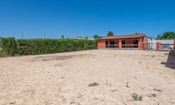 Återförsäljning - Fristående villa -
Heredades - Rojales