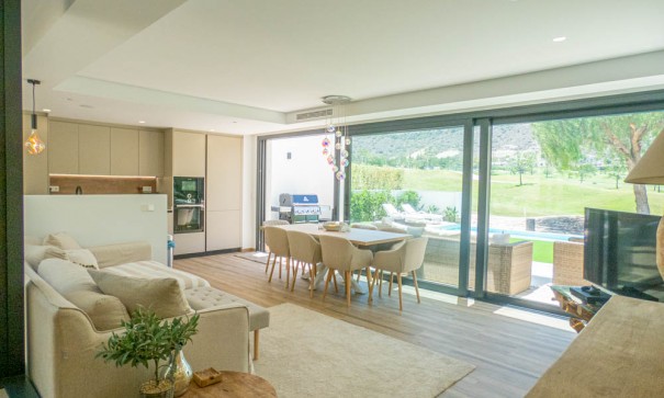 Venta - Chalet Independiente -
Font del Llop