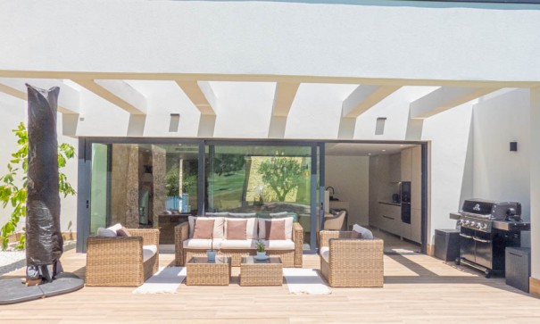 Venta - Chalet Independiente -
Font del Llop