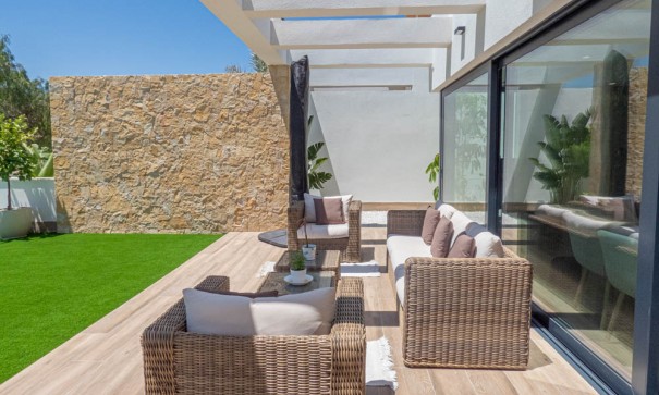 Venta - Chalet Independiente -
Font del Llop