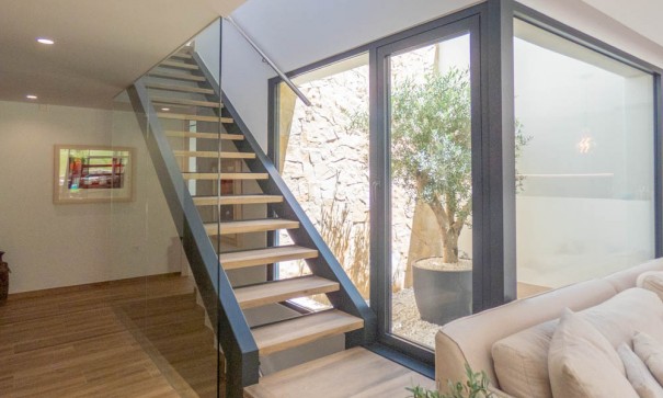 Venta - Chalet Independiente -
Font del Llop