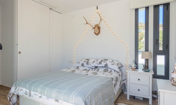 Venta - Chalet Independiente -
Font del Llop