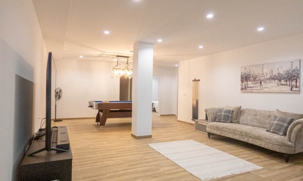 Venta - Chalet Independiente -
Font del Llop