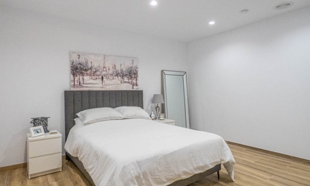 Venta - Chalet Independiente -
Font del Llop