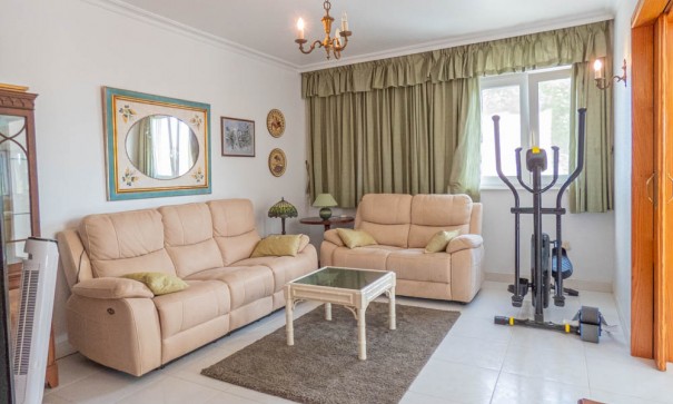 Venta - Chalet Independiente -
San Miguel de Salinas