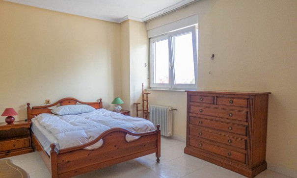 Venta - Chalet Independiente -
San Miguel de Salinas