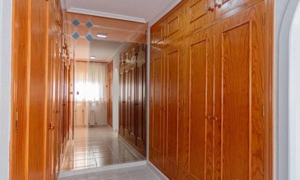 Venta - Chalet Independiente -
San Miguel de Salinas