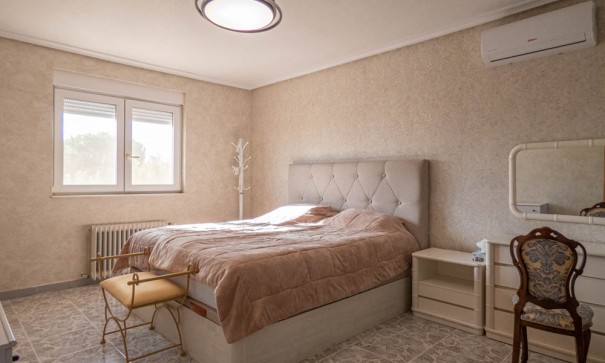 Venta - Chalet Independiente -
San Miguel de Salinas