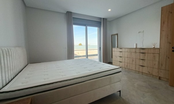 Resale - Freistehende Villa -
Benijofar