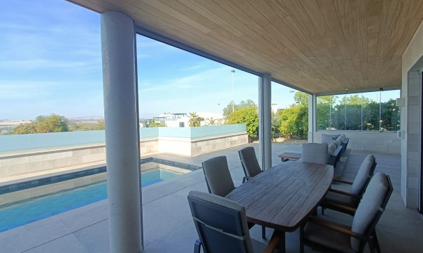 Resale - Freistehende Villa -
Benijofar