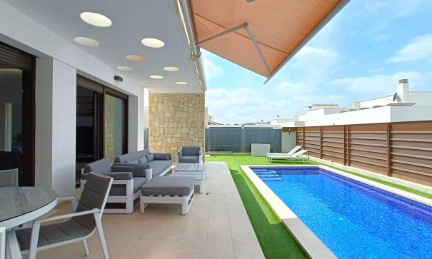 Återförsäljning - Fristående villa -
Entre Naranjos - Vistabella Golf - Vistabella Golf