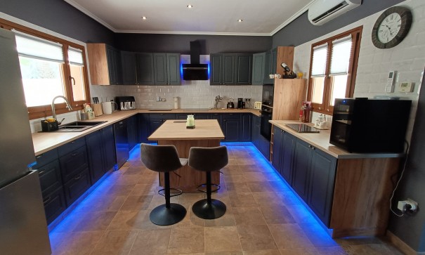 Videresalg - Fritliggende villa -
Torremendo