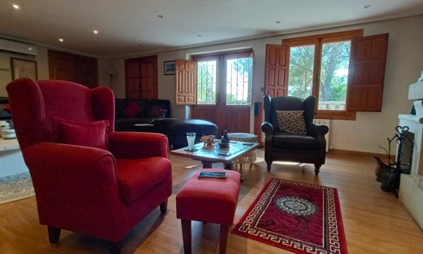 Videresalg - Fritliggende villa -
Torremendo