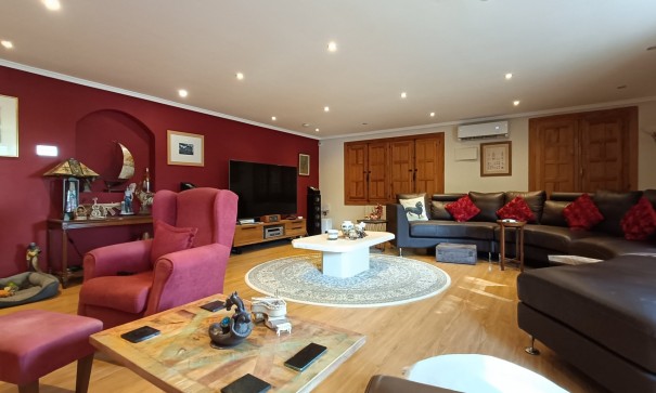 Videresalg - Fritliggende villa -
Torremendo