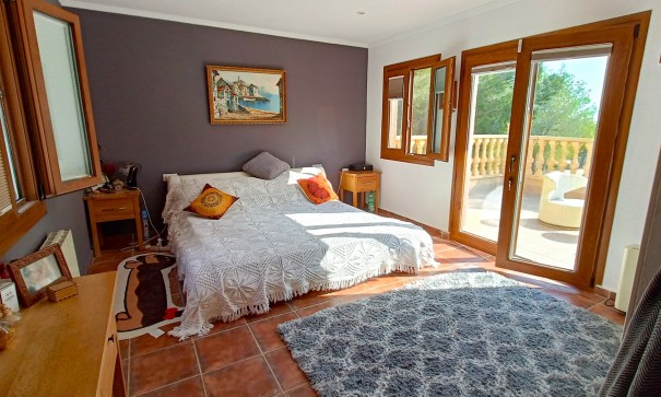 Videresalg - Fritliggende villa -
Torremendo