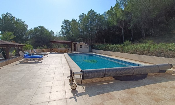 Videresalg - Fritliggende villa -
Torremendo