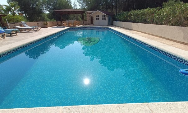 Videresalg - Fritliggende villa -
Torremendo