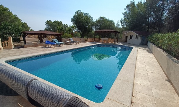 Videresalg - Fritliggende villa -
Torremendo