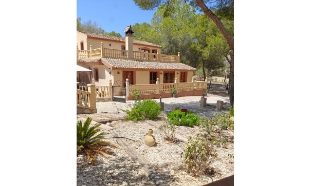 Videresalg - Fritliggende villa -
Torremendo