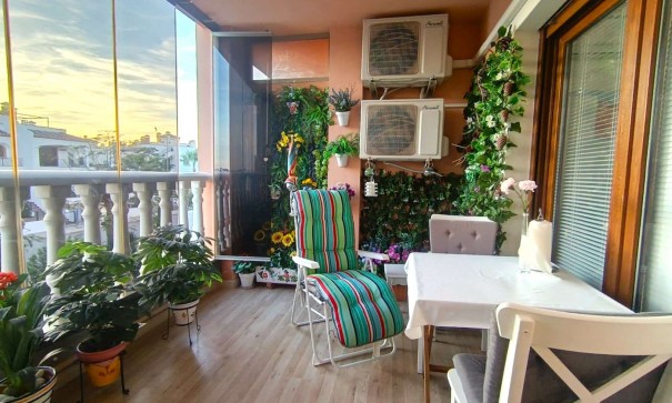 Venta - Apartamento piso -
Villamartín