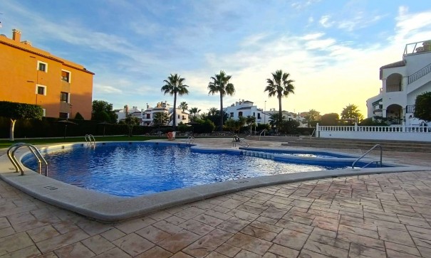 Venta - Apartamento piso -
Villamartín