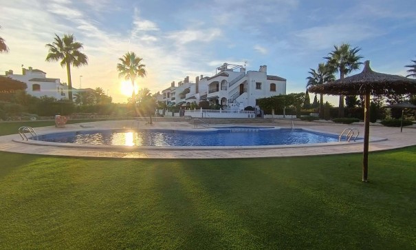 Venta - Apartamento piso -
Villamartín