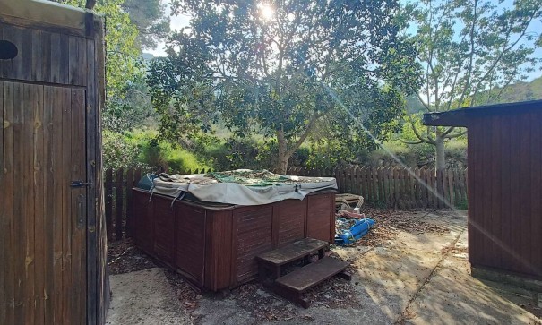 Återförsäljning - Finca lantlig egendom -
Gea y Truyols