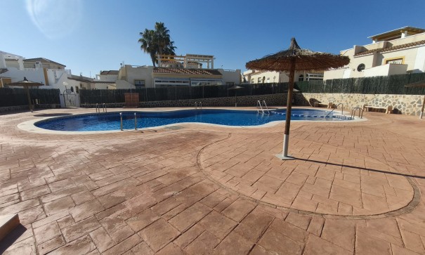 Resale - Wohnung Appartement -
Torrevieja