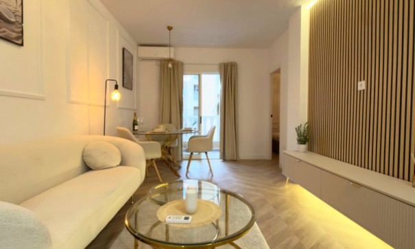 Herverkoop - Apartement Flat -
Torrevieja