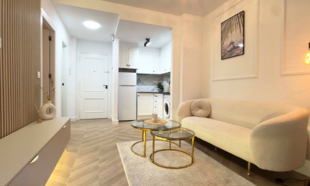 Herverkoop - Apartement Flat -
Torrevieja