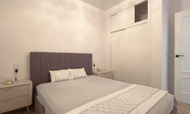 Herverkoop - Apartement Flat -
Torrevieja