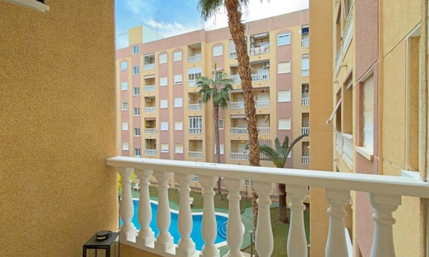 Herverkoop - Apartement Flat -
Torrevieja