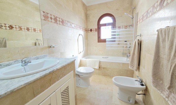 Wynajem długoterminowy - Apartament mieszkanie -
Orihuela Costa - Villamartín