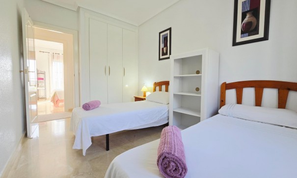 Wynajem długoterminowy - Apartament mieszkanie -
Orihuela Costa - Villamartín
