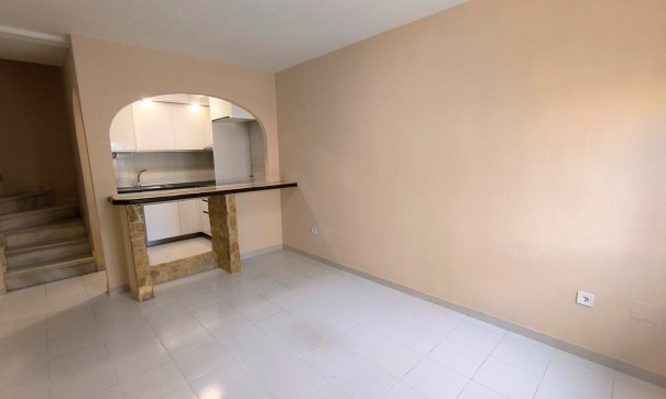 Sprzedaż - Dom miejski -
Torrevieja - Lago jardin